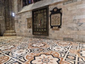 Da Chartres alle copie italiane, il labirinto si cammina in un modo solo