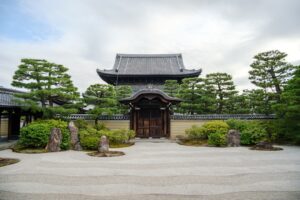 Sentieri sacri: un viaggio tra spiritualità e natura